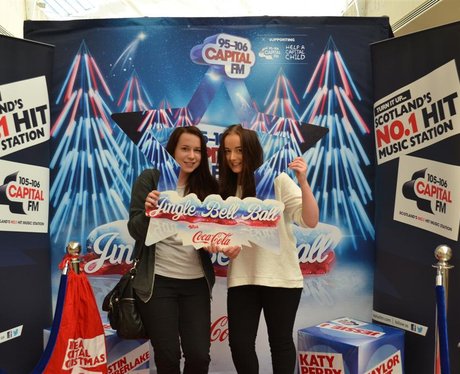 Were you pap'd by the Capital Street Stars?