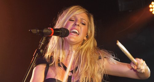 Ellie Goulding on stage
