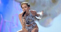 Miley Cyrus American Music Awards 2013
