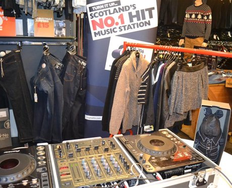 Were you pap'd by the Capital Street Stars?