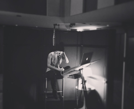 Ellie Goulding in the recording studio