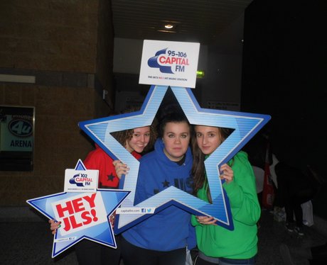 JLS @ Phones4U Arena 2