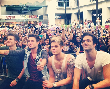Lawson fans