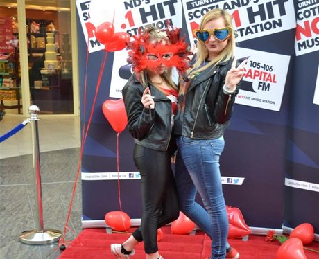 Were you pap'd by the Capital Street Stars?
