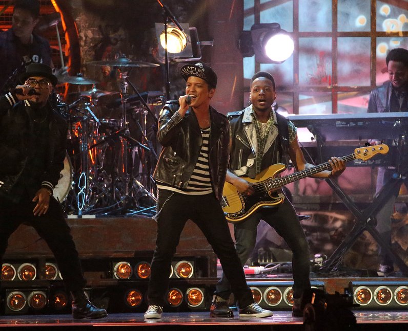 Bruno Mars BRIT Awards 2014 Performance