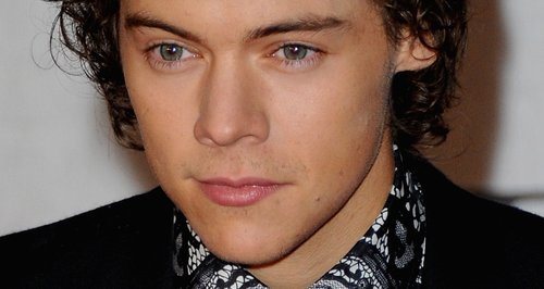 Harry Styles BRIT Awards 2014 Red Carpet