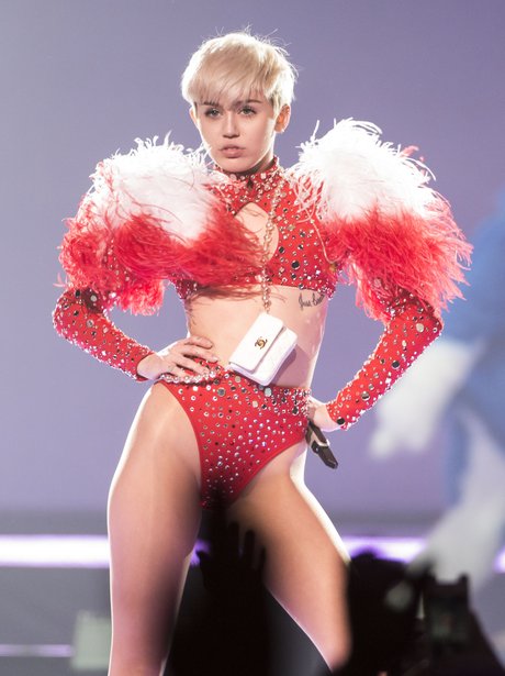 Miley Cyrus 11 Sexy Pictures We Cant Stop Looking At Wcw Capital