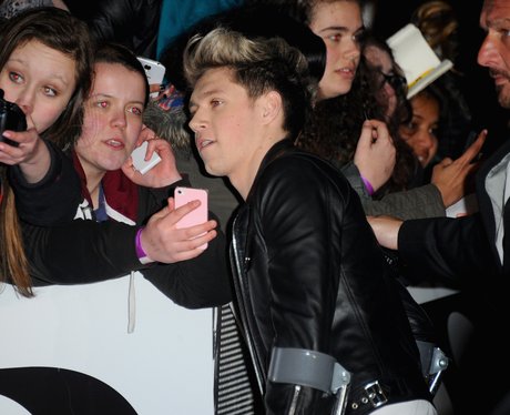 Niall Horan BRIT Awards Red Carpet 2014