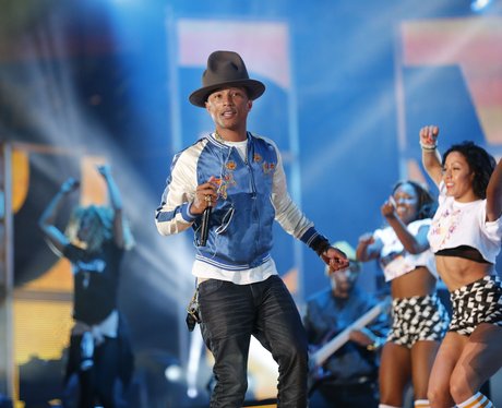 Pharell performing on stage