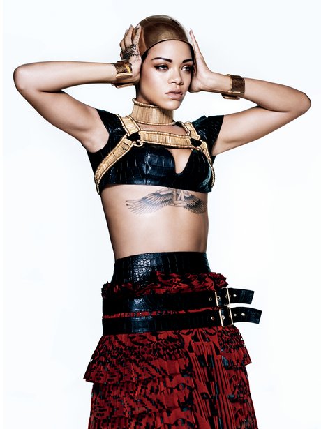 Rihanna covers Vogue Magazine