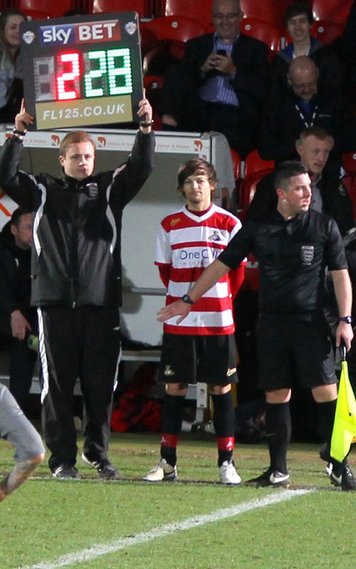 One Direction S Louis Tomlinson Honoured After Making Football Match Debut Listen Capital