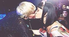 Miley Cyrus and Katy Perry Kiss