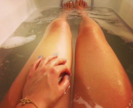 Jessie j in the bath