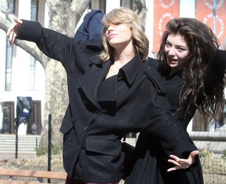 Taylor and Lorde hanging out together