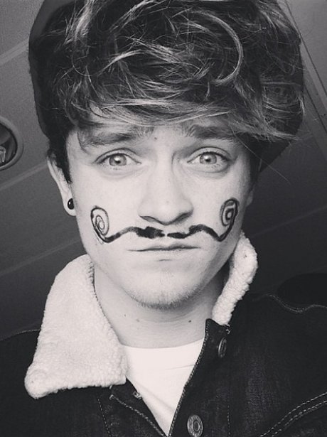 The Vamps Connor Ball Selfie Instagram