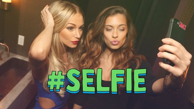 #SELFIE the chainsmokers