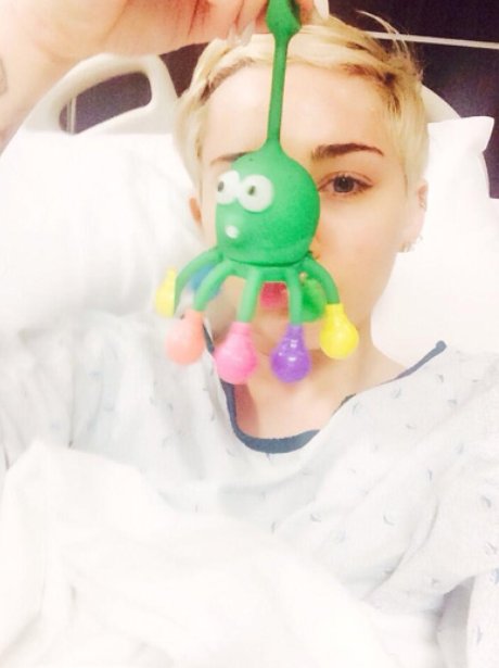 Miley Cyrus in hospital twitter