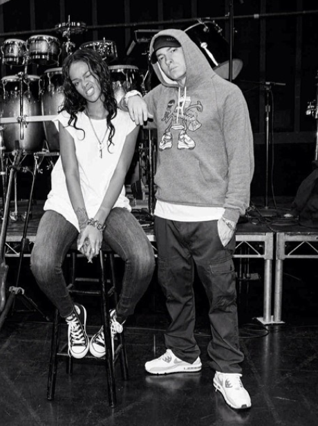 Rihanna and Eminem Backstage MTV Movie Awards 201