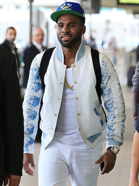 Jason Derulo at the airport