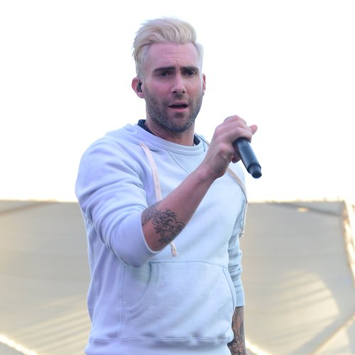 Adam Levine Maroon 5
