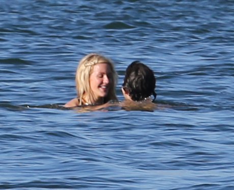 Ellie Goulding and Mystery Man Sea