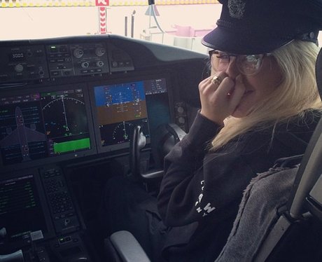 Ellie Goulding pilot outfit