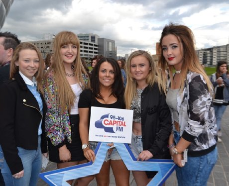 Were you pap'd by the Capital Street Stars?