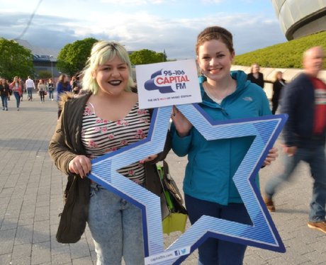 Were you pap'd by the Capital Street Stars?