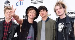 5 Seconds Of Summer Billboard Music Awards 2014