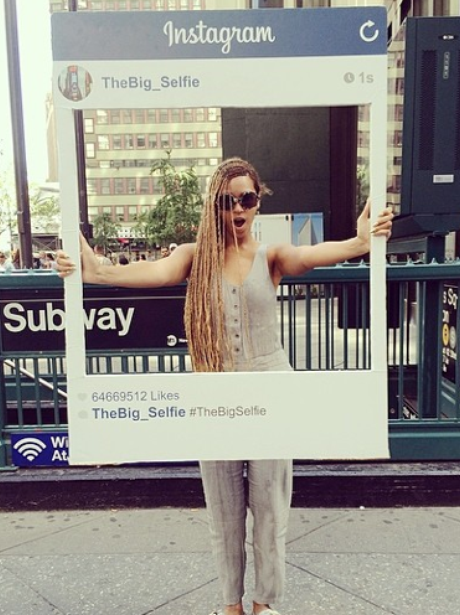 Beyonce Instagram Interface