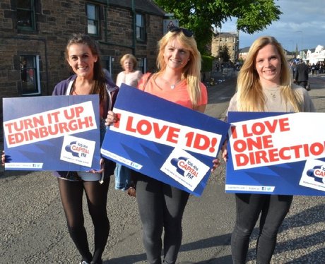 Were you pap'd by the Capital Street Stars?