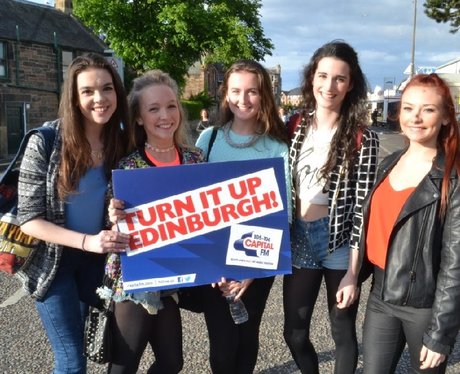 Were you pap'd by the Capital Street Stars?