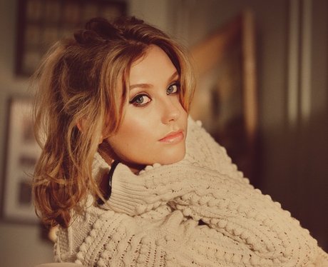 Ella Henderson Big Top 40