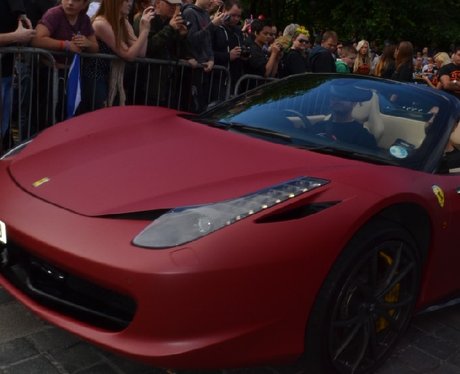 Were you pap'd by the Capital Street Stars?