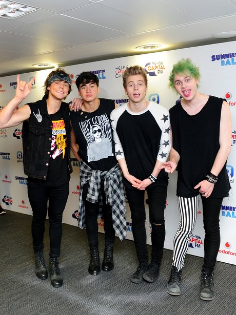 5 Seconds Of Summer Summertime Ball 2014 Backstage