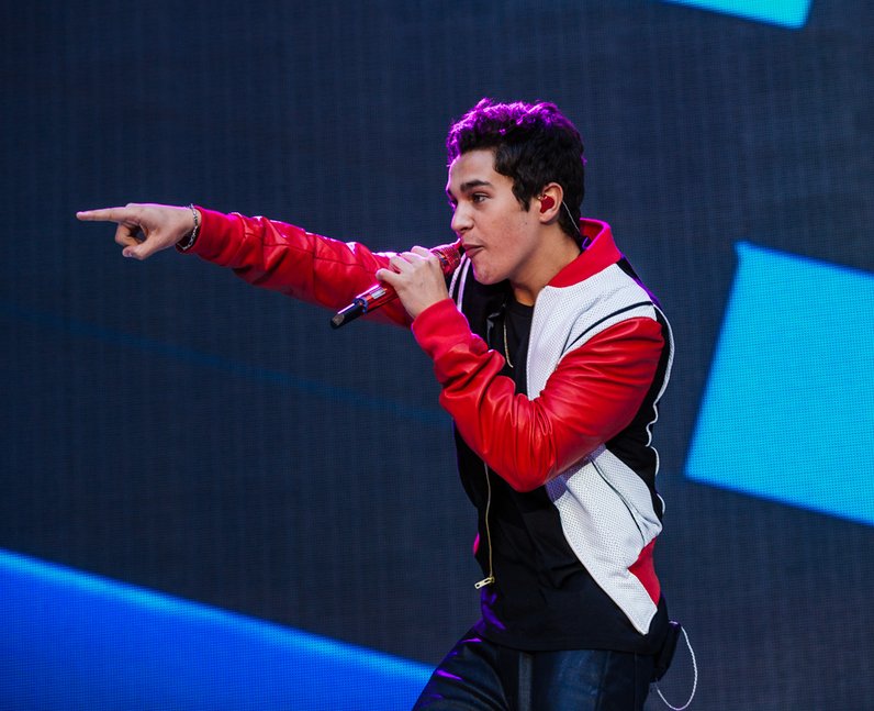 Austin Mahone live at the Summertime Ball 2014