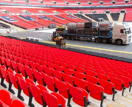 Backstage at the Summertime Ball 2014