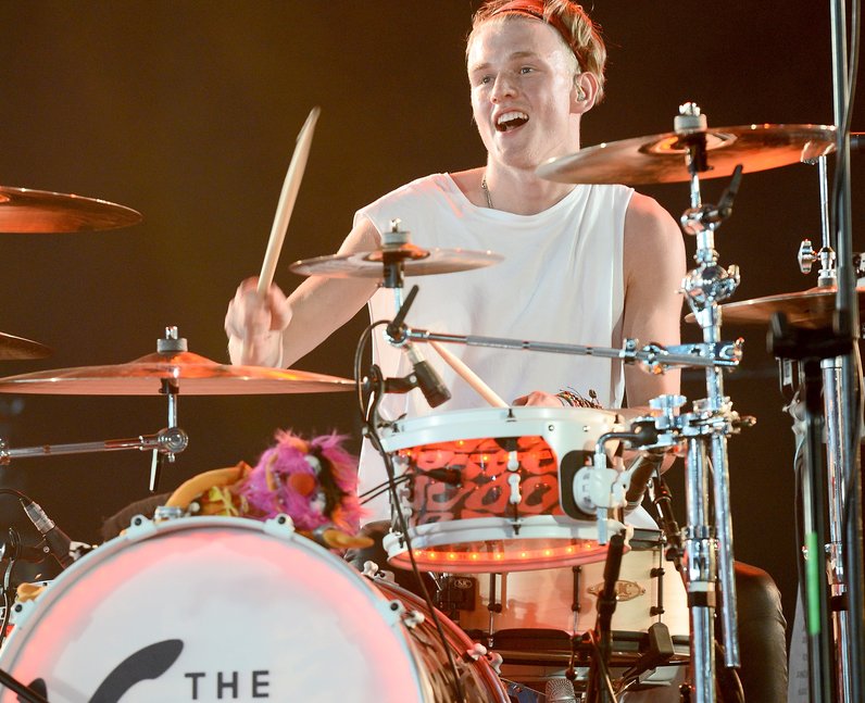 The Vamps live at the Isle of Wight