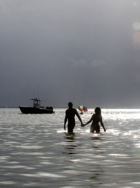 Beyonce and Jay Z in sea