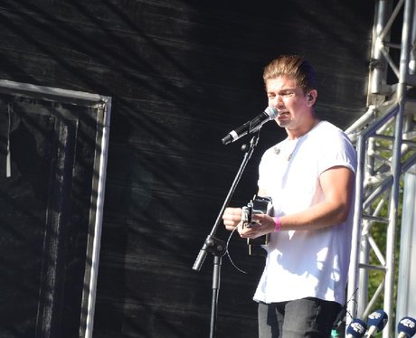 Loveable Rogues at Ponty's Big Weekend!