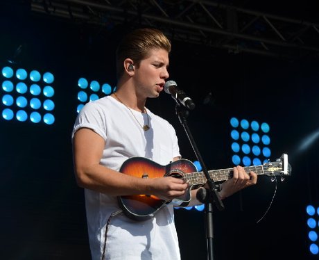 Loveable Rogues at Ponty's Big Weekend!