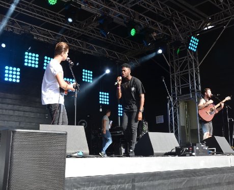 Loveable Rogues at Ponty's Big Weekend!