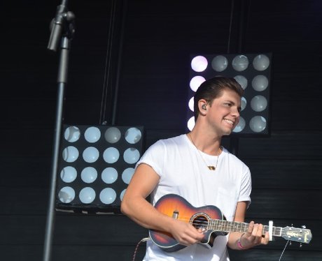 Loveable Rogues at Ponty's Big Weekend!