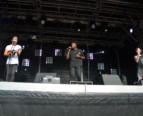 Loveable Rogues at Ponty's Big Weekend!
