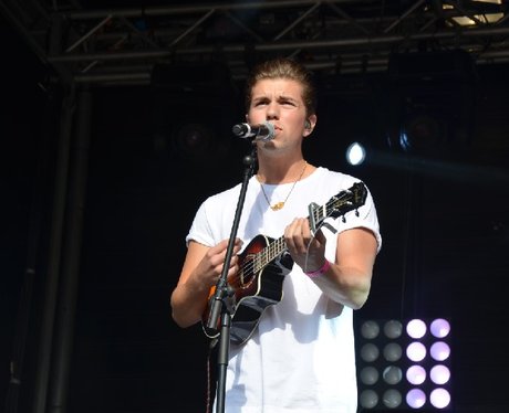 Loveable Rogues at Ponty's Big Weekend!