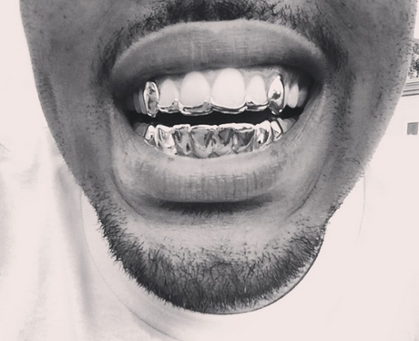 Chris Brown Grillz