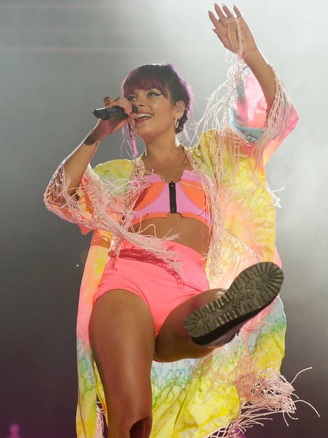 Lily Allen eprforms in Australia
