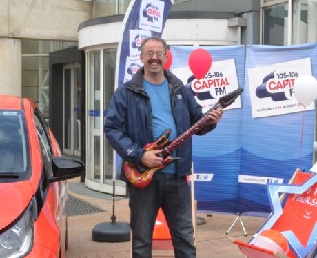 Were you pap'd by the Capital Street Stars?