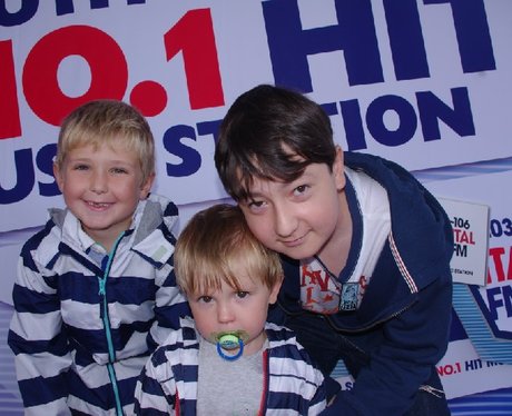 Street Stars at Mcarthur Glen Designer Outlet
