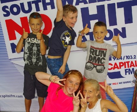 Street Stars at Mcarthur Glen Designer Outlet
